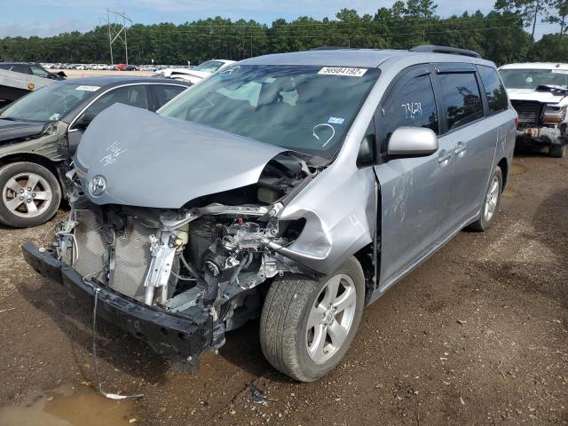 Photo 2 from auction – 2016 TOYOTA SIENNA LE with VIN 5TDKK3DC6GS754200