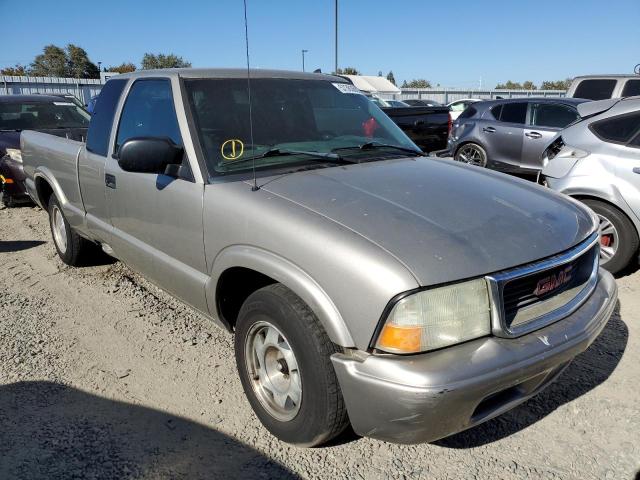 GMC SONOMA 2003 with VIN 1GTCS19X938104361 - Photo from auction