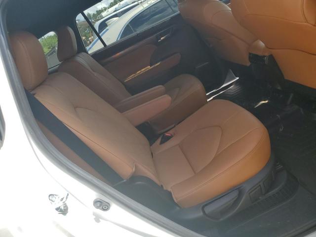 Photo 6 from auction – 2021 TOYOTA HIGHLANDER with VIN 5TDEBRCH8MS054235