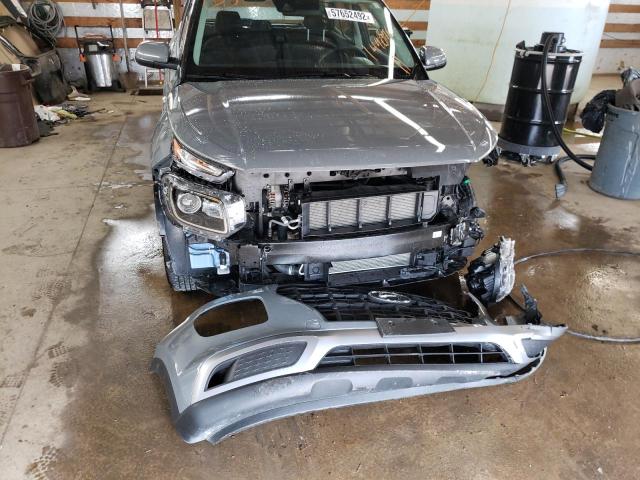 Photo 9 from auction – 2022 HYUNDAI VENUE SE with VIN KMHRB8A38NU149096