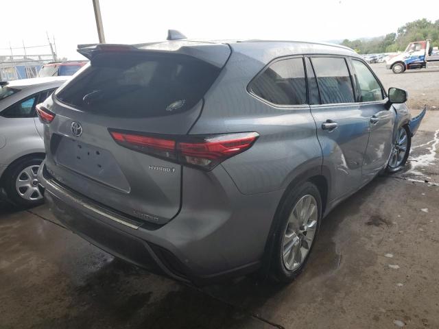 Photo 4 from auction – 2022 TOYOTA HIGHLANDER with VIN 5TDXBRCH9NS082314