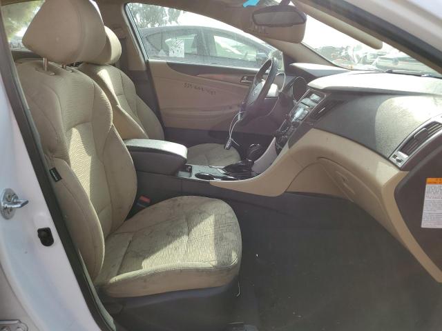 Photo 5 from auction – 2012 HYUNDAI SONATA HYB with VIN KMHEC4A47CA030774