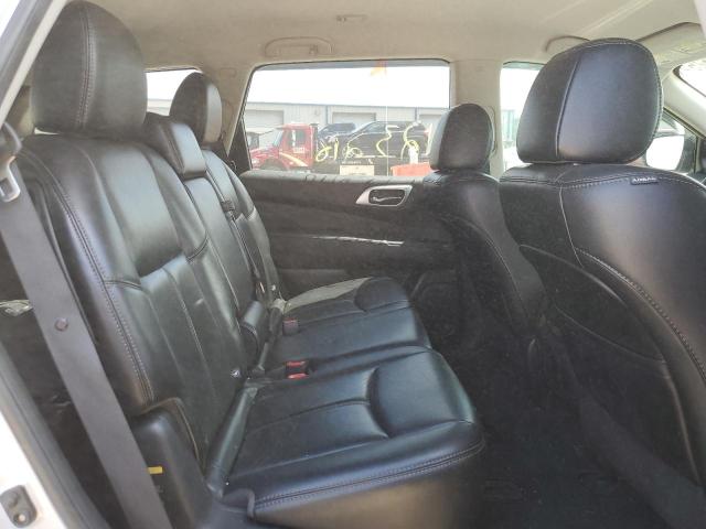 Photo 6 from auction – 2017 NISSAN PATHFINDER with VIN 5N1DR2MN2HC639057