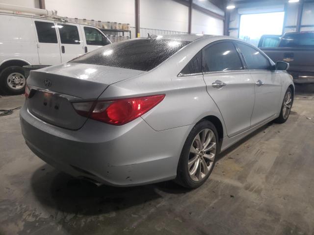 Photo 4 from auction – 2013 HYUNDAI SONATA SE with VIN 5NPEC4AC5DH588144