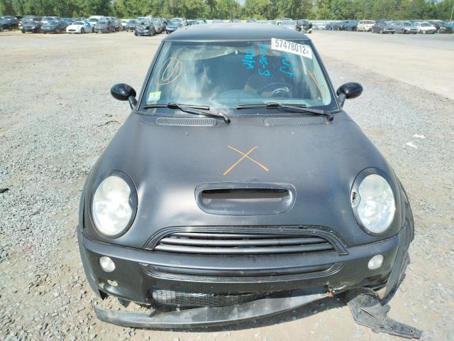 Photo 9 from auction – 2004 MINI COOPER S with VIN WMWRE33424TD82142