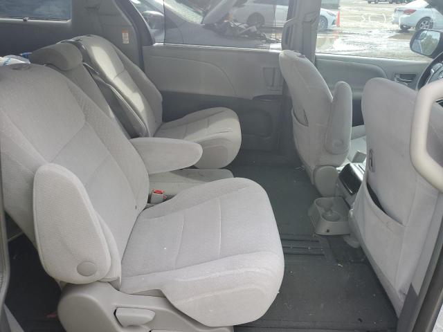 Photo 6 from auction – 2016 TOYOTA SIENNA LE with VIN 5TDKK3DC6GS754200