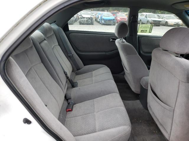 Photo 6 from auction – 2001 MAZDA 626 ES with VIN 1YVGF22C615210620