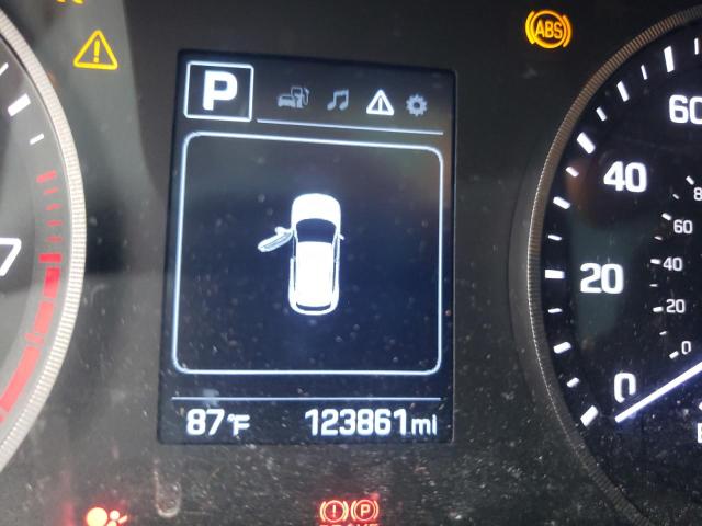 Photo 8 from auction – 2016 HYUNDAI TUCSON LIM with VIN KM8J3CA42GU152052