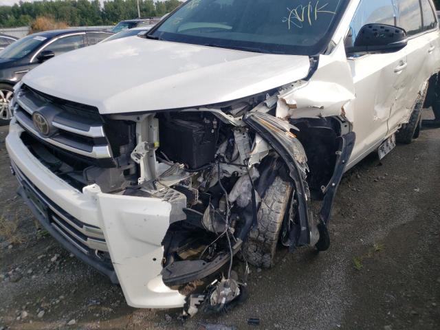 Photo 9 from auction – 2018 TOYOTA HIGHLANDER with VIN 5TDDZRFH3JS861261