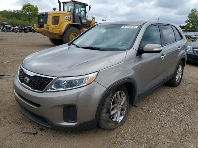 Photo 2 from auction – 2015 KIA SORENTO LX with VIN 5XYKT3A65FG657934