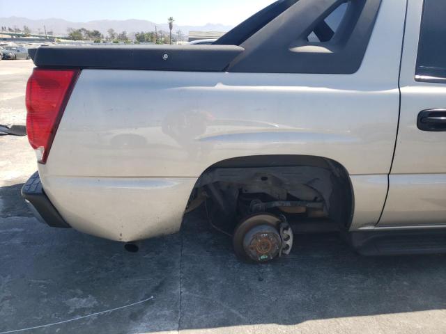 Photo 9 from auction – 2004 CHEVROLET AVALANCHE with VIN 3GNEC12T24G116366