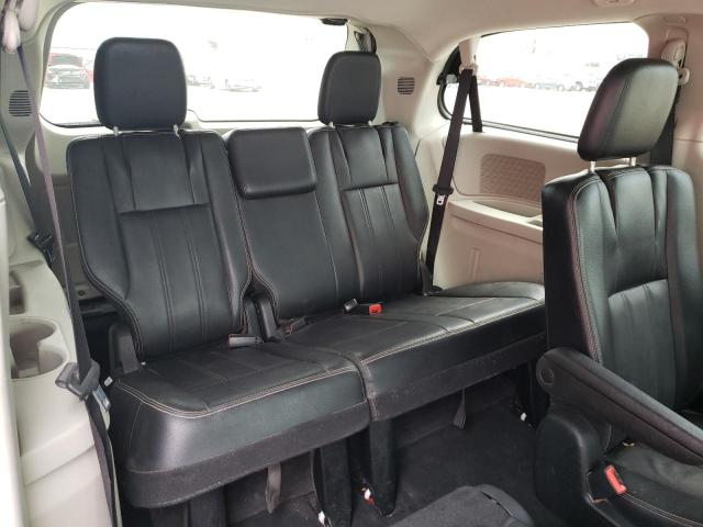 Photo 9 from auction – 2012 CHRYSLER TOWN & COU with VIN 2C4RC1BG5CR374886