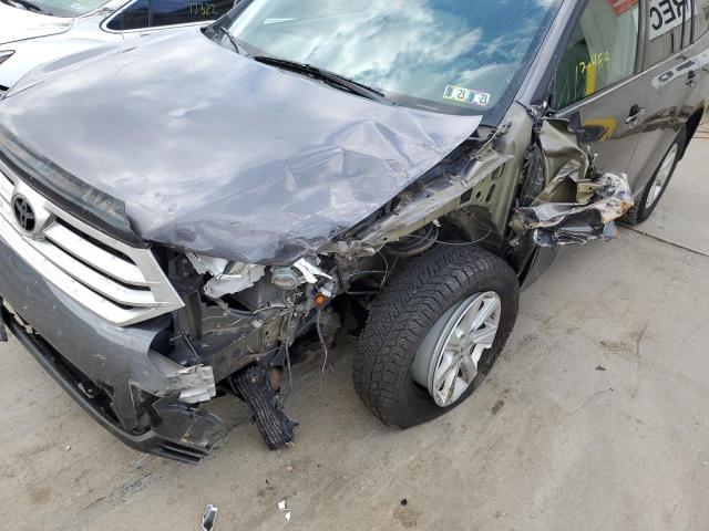 Photo 9 from auction – 2013 TOYOTA HIGHLANDER with VIN 5TDBK3EH2DS220665