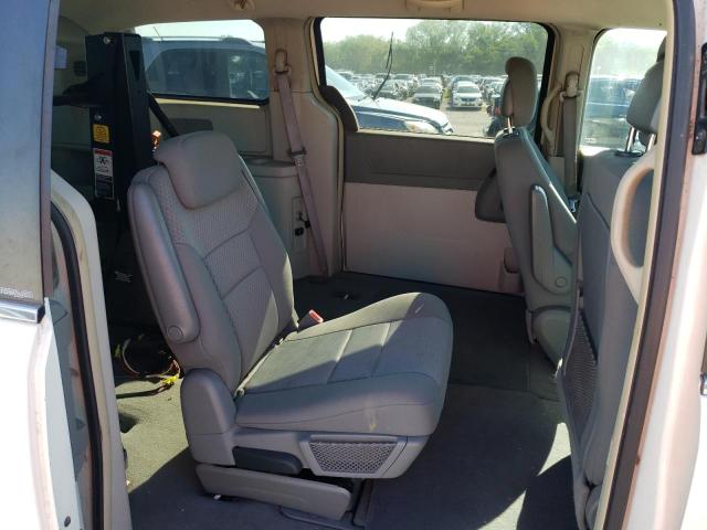 Photo 6 from auction – 2010 CHRYSLER TOWN & COU with VIN 2A4RR5D17AR285908