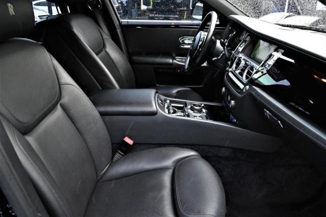 Photo 5 from auction – 2015 ROLLS-ROYCE GHOST with VIN SCA664S57FUX53140