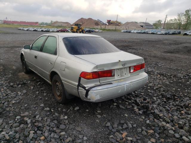 Photo 3 from auction – 2000 TOYOTA CAMRY CE with VIN 4T1BG22K0YU716671