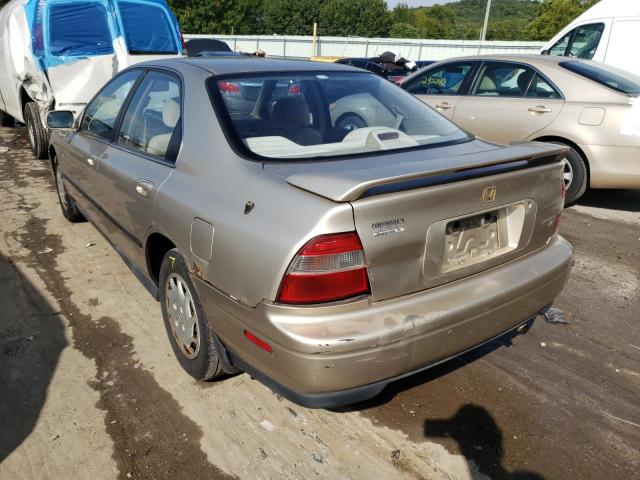 Photo 3 from auction – 1994 HONDA ACCORD LX with VIN JHMCD554XRC030353