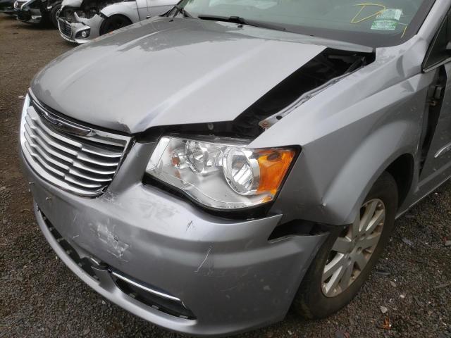 Photo 9 from auction – 2015 CHRYSLER TOWN & COU with VIN 2C4RC1BG5FR596543