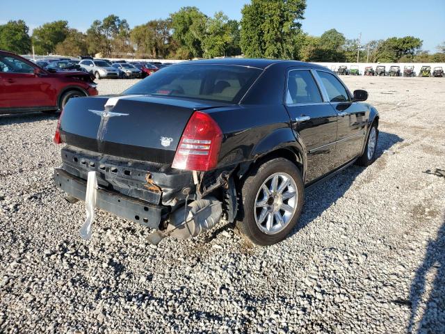 Photo 4 from auction – 2005 CHRYSLER 300C with VIN 2C3JA63H15H111704