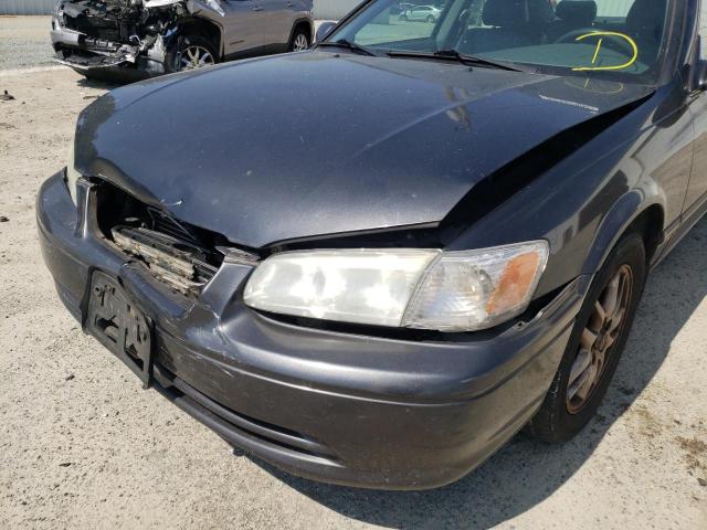 Photo 9 from auction – 2001 TOYOTA CAMRY LE with VIN 4T1BF28K61U971065