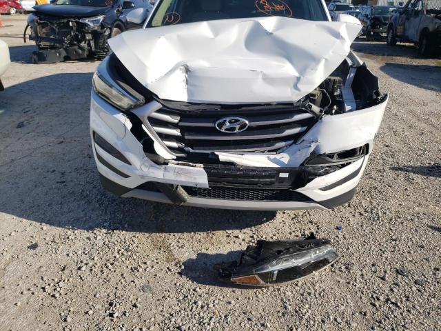 Photo 9 from auction – 2017 HYUNDAI TUCSON LIM with VIN KM8J3CA22HU358536