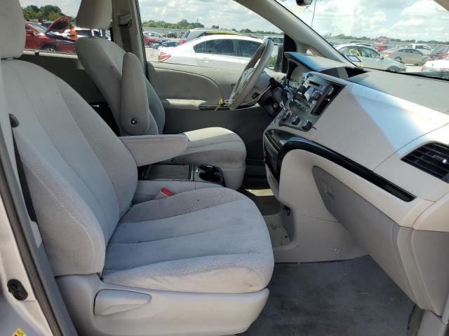 Photo 5 from auction – 2012 TOYOTA SIENNA LE with VIN 5TDKK3DC8CS207164