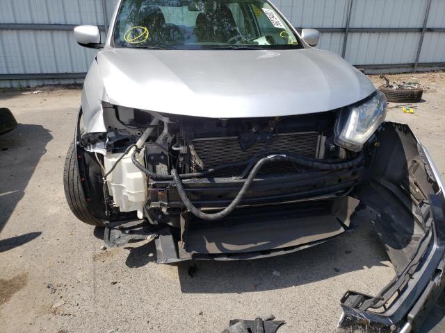 Photo 9 from auction – 2017 NISSAN ROGUE S with VIN KNMAT2MV6HP540386