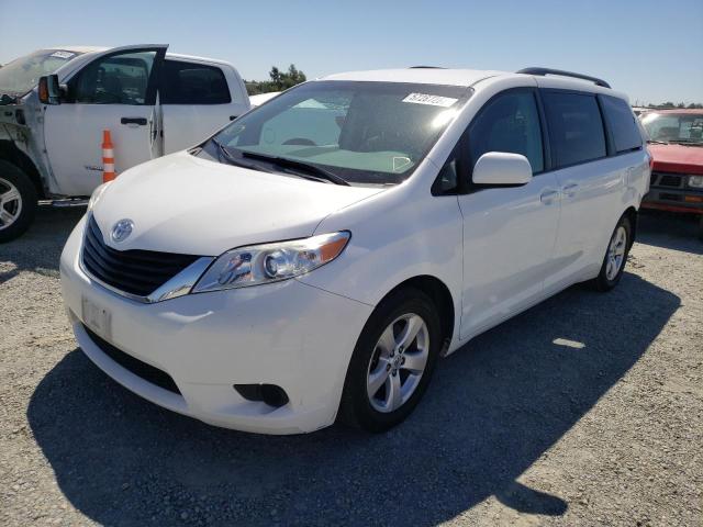 Photo 2 from auction – 2013 TOYOTA SIENNA LE with VIN 5TDKK3DC0DS377813