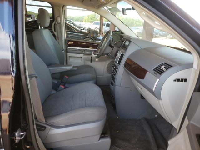 Photo 5 from auction – 2010 CHRYSLER TOWN & COU with VIN 2A4RR5D11AR442316