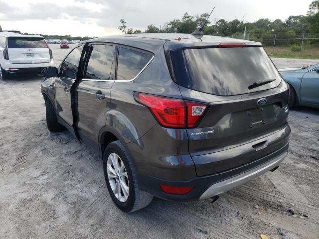 Photo 3 from auction – 2019 FORD ESCAPE SE with VIN 1FMCU9GD8KUB81046