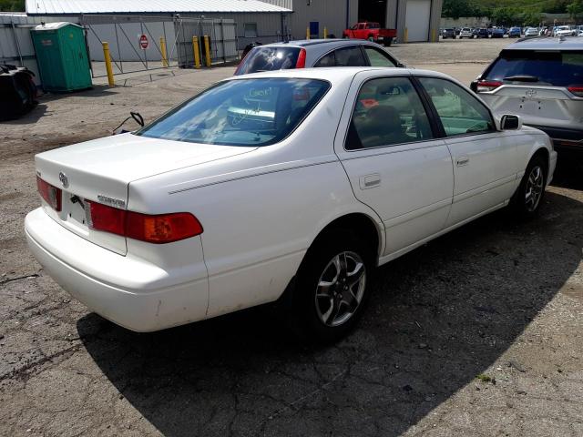 Photo 4 from auction – 2000 TOYOTA CAMRY CE with VIN 4T1BG22K6YU960244