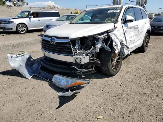 Photo 2 from auction – 2015 TOYOTA HIGHLANDER with VIN 5TDDCRFH0FS013413