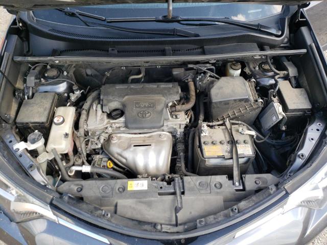 Photo 7 from auction – 2017 TOYOTA RAV4 XLE with VIN JTMRFREVXHD206204