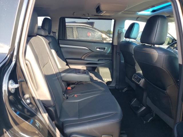 Photo 6 from auction – 2018 TOYOTA HIGHLANDER with VIN 5TDDZRFH7JS866415