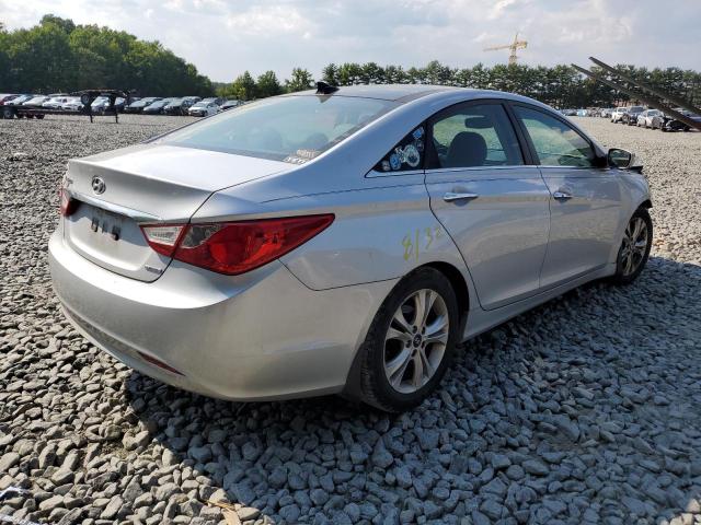 Photo 4 from auction – 2012 HYUNDAI SONATA SE with VIN 5NPEC4AC6CH468951