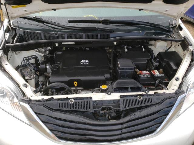 Photo 7 from auction – 2012 TOYOTA SIENNA LE with VIN 5TDKK3DC1CS245982