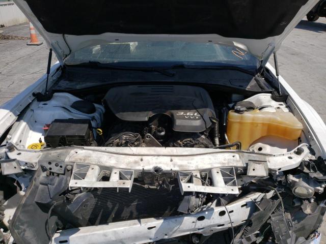 Photo 7 from auction – 2013 CHRYSLER 300 with VIN 2C3CCAAG0DH743379