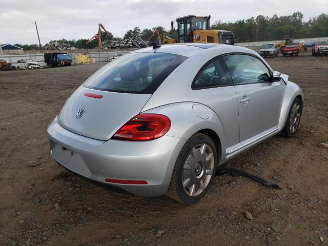 Photo 4 from auction – 2012 VOLKSWAGEN BEETLE with VIN 3VWJP7AT1CM658538