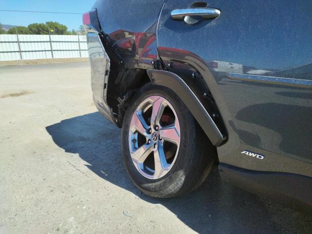 Photo 9 from auction – 2019 TOYOTA RAV4 LIMIT with VIN JTMDWRFVXKD007816