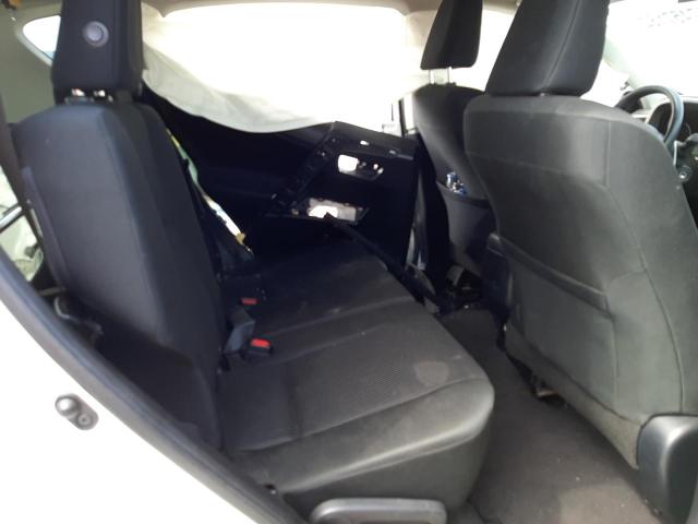 Photo 6 from auction – 2017 TOYOTA RAV4 LE with VIN JTMBFREV2HJ118041
