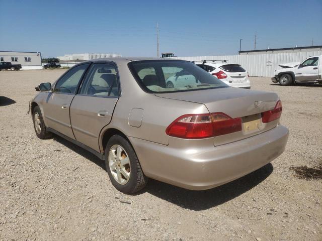 Photo 3 from auction – 2000 HONDA ACCORD with VIN 1HGCG5670YA049152