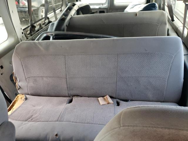 Photo 6 from auction – 2006 FORD ECONOLINE with VIN 1FBNE31L56HA16114