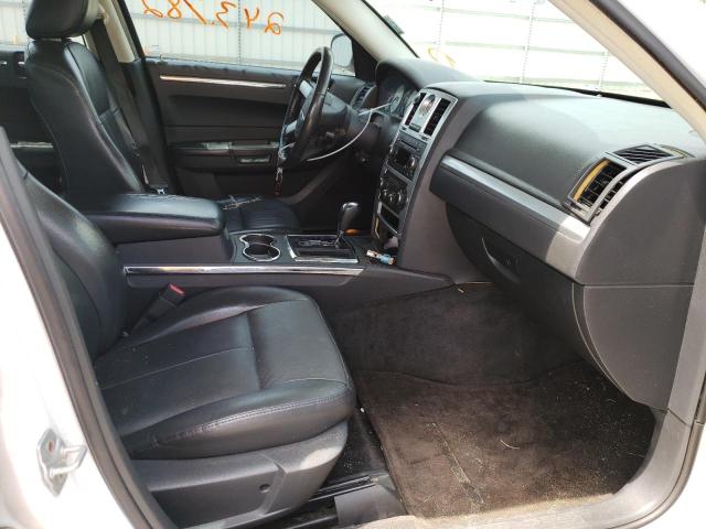 Photo 5 from auction – 2010 CHRYSLER 300 TOURIN with VIN 2C3CA5CV8AH301972