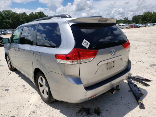 Photo 3 from auction – 2013 TOYOTA SIENNA LE with VIN 5TDKK3DC5DS349649