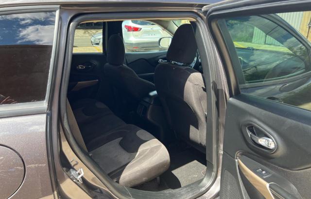 Photo 6 from auction – 2018 JEEP CHEROKEE L with VIN 1C4PJLCB0JD543059