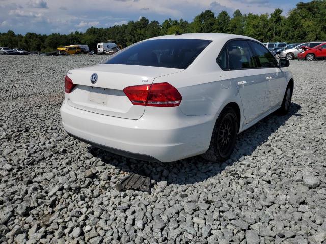 Photo 4 from auction – 2015 VOLKSWAGEN PASSAT S with VIN 1VWAT7A30FC002316
