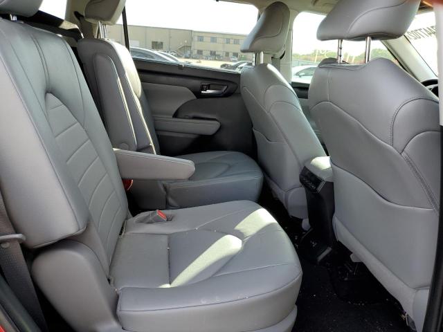 Photo 6 from auction – 2022 TOYOTA HIGHLANDER with VIN 5TDGZRAHXNS540814