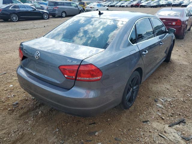 Photo 4 from auction – 2014 VOLKSWAGEN PASSAT SE with VIN 1VWBN7A37EC084901