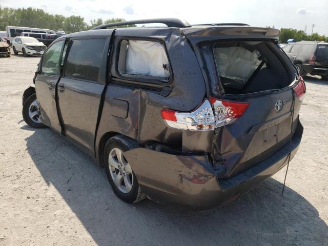 Photo 3 from auction – 2014 TOYOTA SIENNA LE with VIN 5TDKK3DC7ES513811