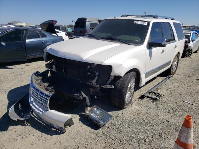 Photo 2 from auction – 2013 LINCOLN NAVIGATOR with VIN 5LMJJ2J51DEL08271